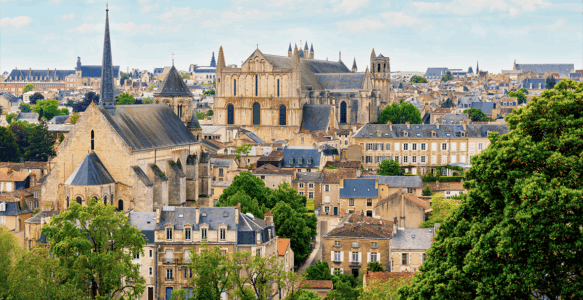 Poitiers déroule ses paysages et ses légendes aux pèlerins